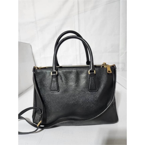 Authentic PRADA Saffiano Small Galleria Double Zip Tote Bag Black - Picture 4 of 15